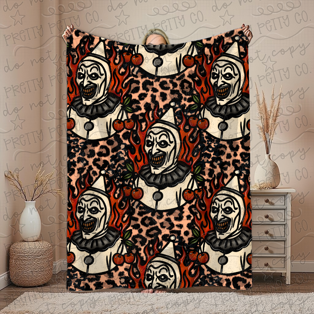 Exclusive Spooky Leopard Plush Blanket – Cozy Throw for Kids & Adults