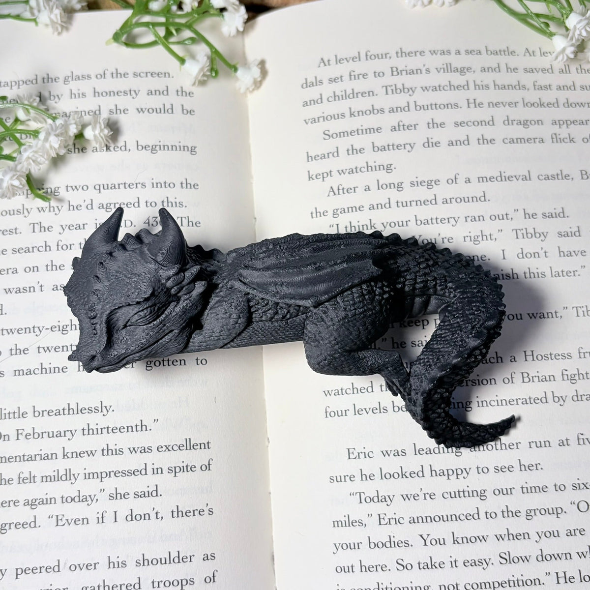 3d Printed Sleeping Dragon Bookshelf Decoration - Pretty Petty Co