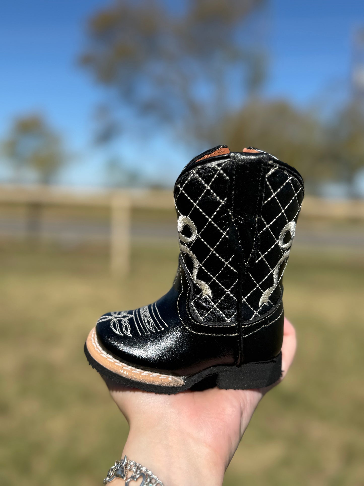 Black Bow Tanner Mark Boots