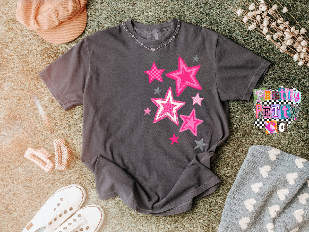 Pink Star Side Print Graphic Tee – Trendy Aesthetic T-Shirt, Minimal Star Shirt, Boutique Style Top - Pretty Petty Co