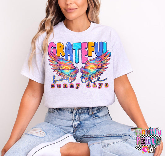 Grateful for the Sunny Days T-Shirt – Positive Vibes Graphic Tee, Inspirational Summer Shirt, Cute Boutique Style Top for Women & Teens