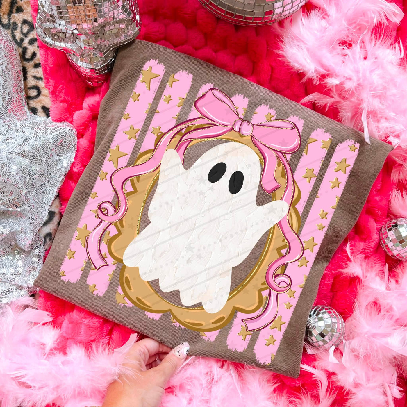 Pink Bow Ghost Halloween Graphic Tee – Cute Girly Spooky Shirt