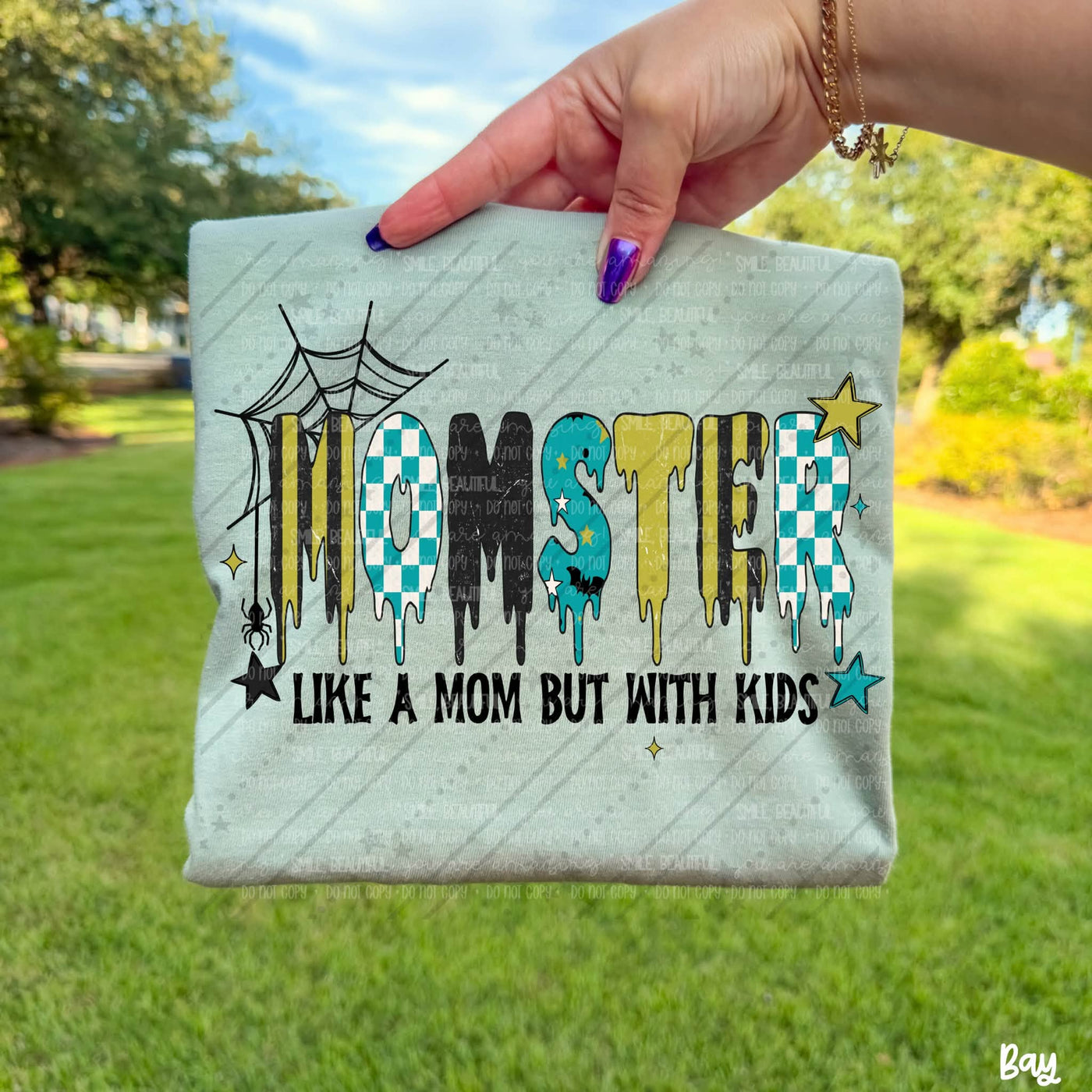 Monster Like a Mom But With Kids Halloween Graphic Tee – Funny Halloween Mom Shirt