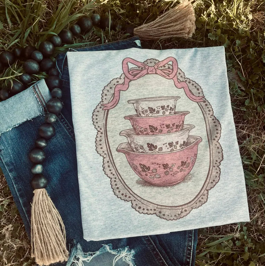 Pink Gooseberry Pyrex (Gildan Tee) - Pretty Petty Co