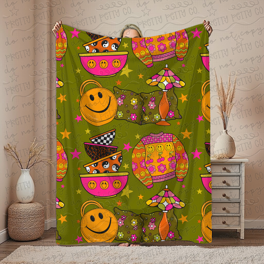 Thrift Store Junkie Blanket – 50x60” Cozy Throw for Teens & Adults | Funny Retro Vintage-Inspired Boutique Blanket