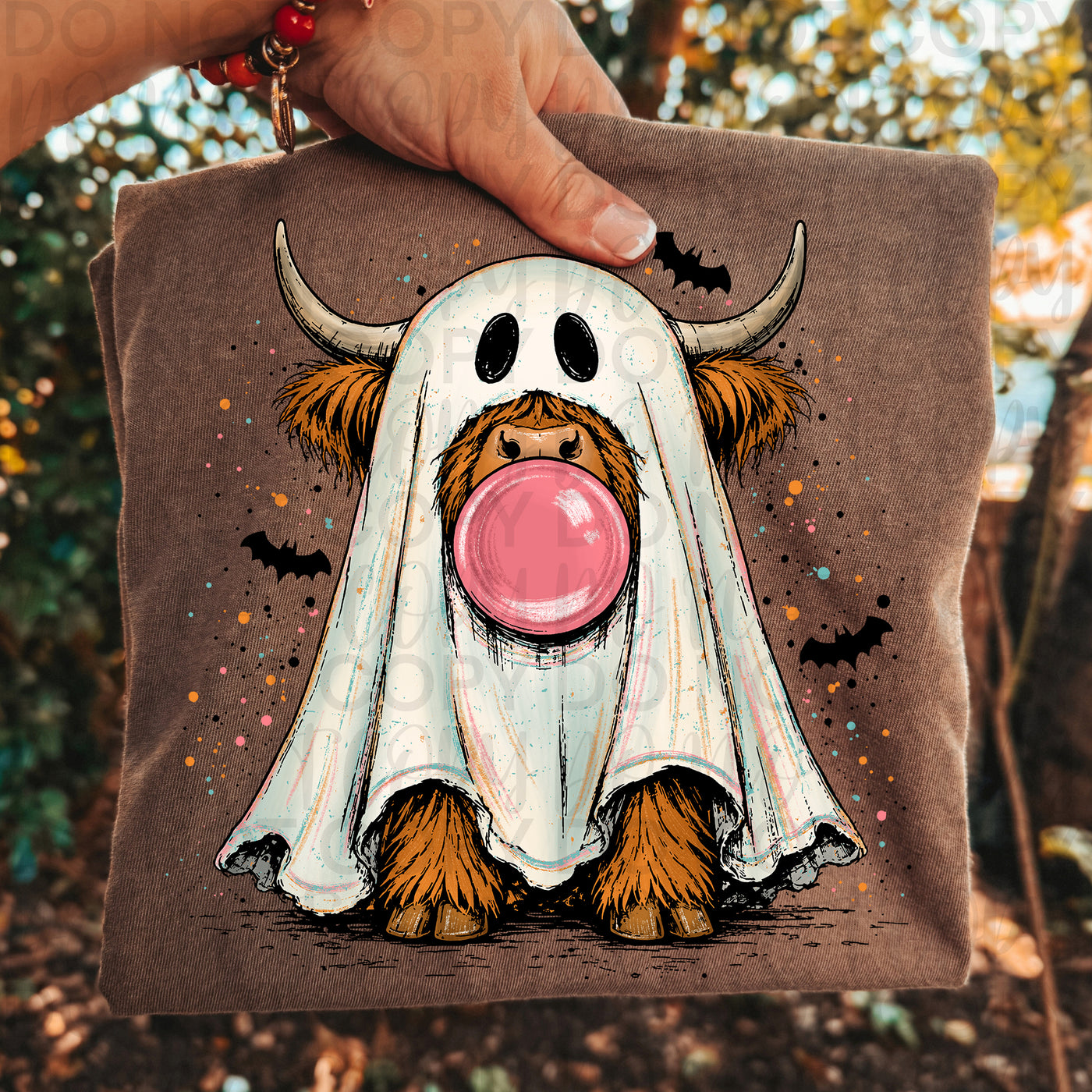 Halloween Highland Cow Ghost Shirt | Cute Spooky Cow Tee | Bubble Gum Ghost Fall Graphic T-Shirt