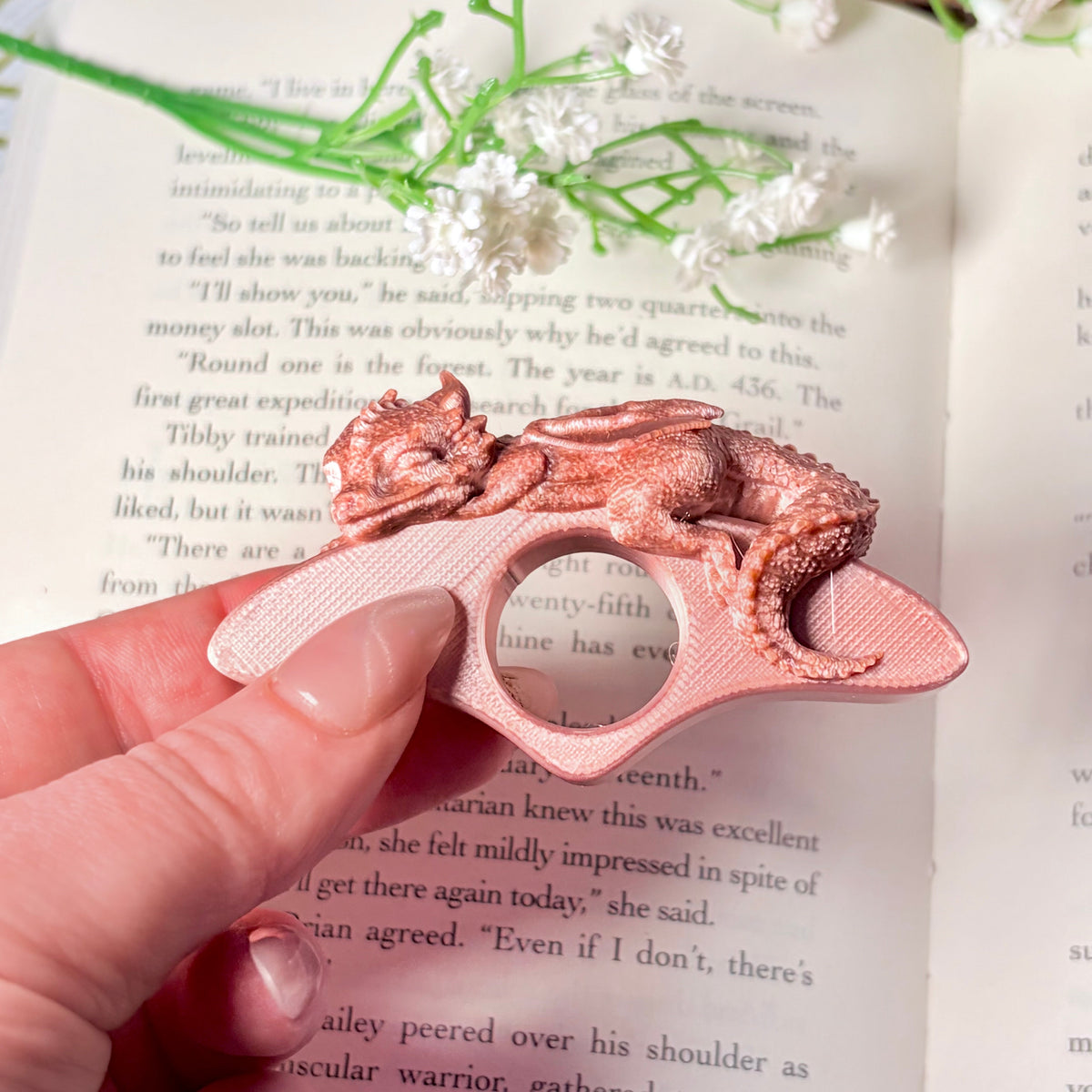 Cute Dragon 3d Printed Thumb Book Holder - Pretty Petty Co