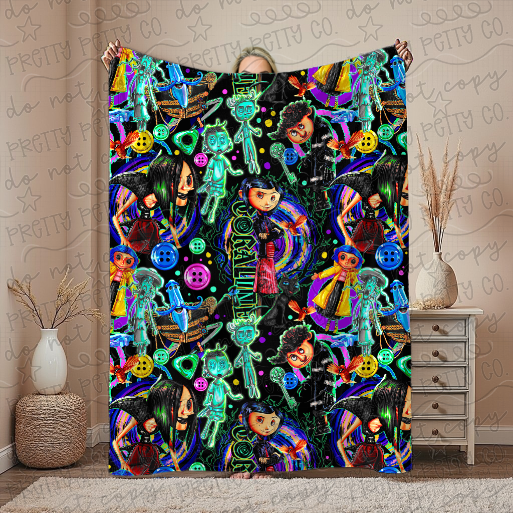 Button Eye Girl Blanket – Plush Throw, Soft Cozy Spooky Fan Blanket