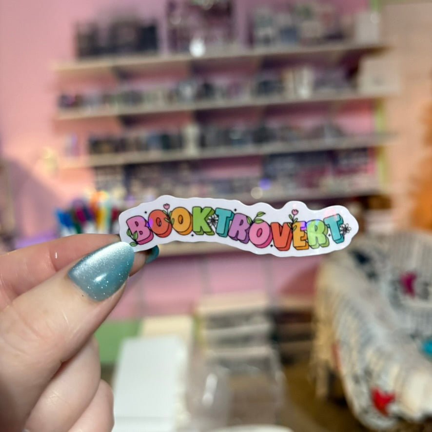 Booktrovert Sticker - Pretty Petty Co