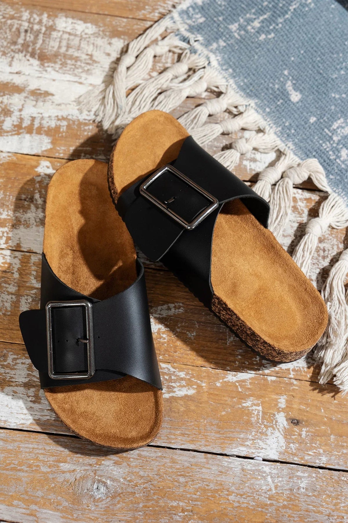 Color black Retro Geometric Print Buckle Strap Flat Slippers - Pretty Petty Co