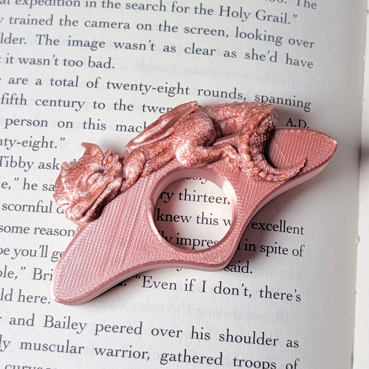 Cute Dragon 3d Printed Thumb Book Holder - Pretty Petty Co
