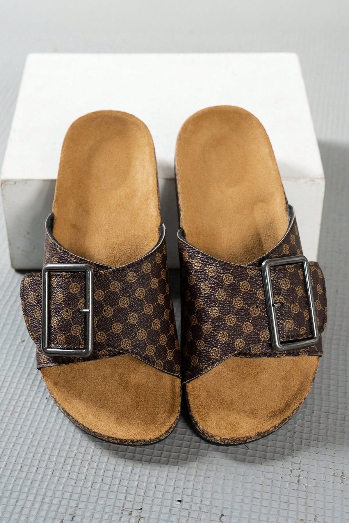 Color black Retro Geometric Print Buckle Strap Flat Slippers - Pretty Petty Co
