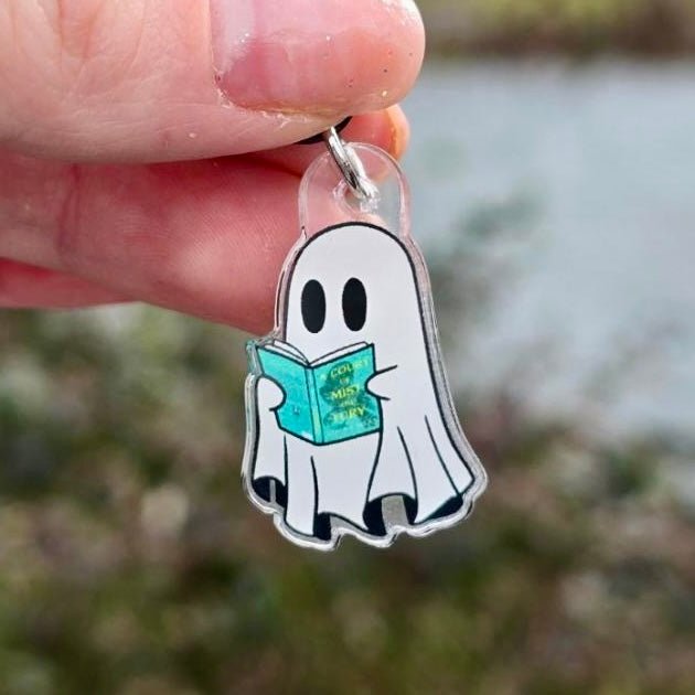 Ghost Reading Green Book Dust Plug USB-C