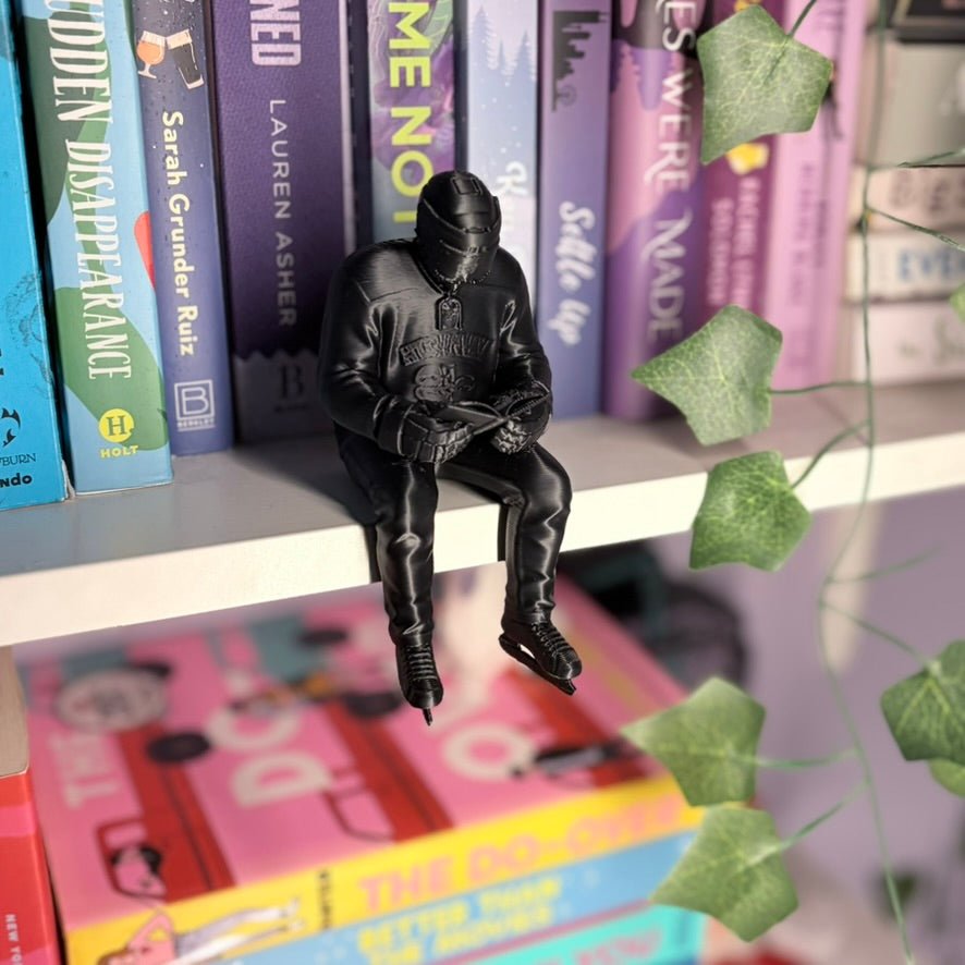 Hockey Player Reading a Book 3d Printed Bookshelf Decor - Pretty Petty Co