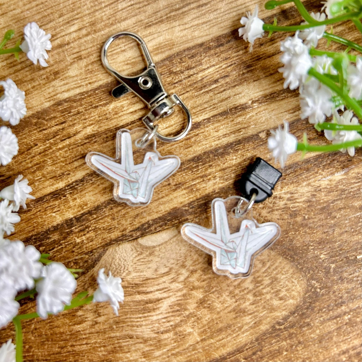 Manacled Paper Crane USB-C Dust Plug