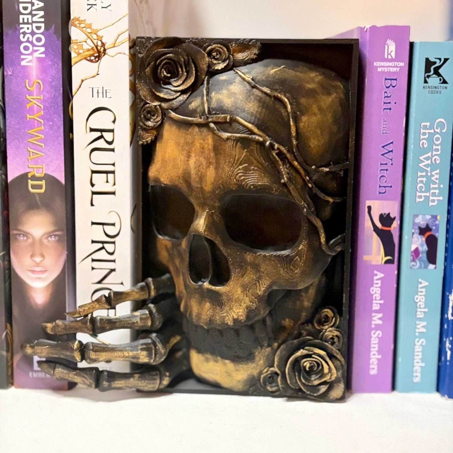 Skull Thorns and Roses Gold Dusted Book Nook