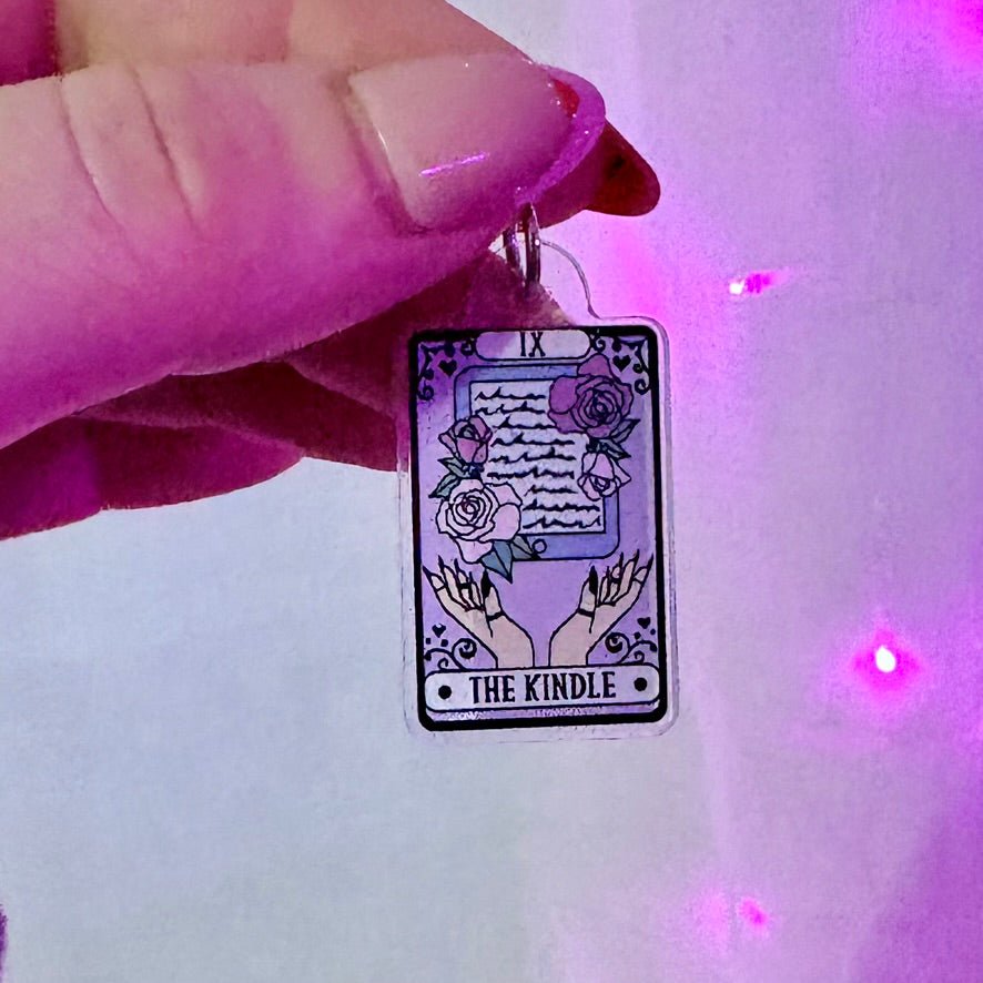 The Kindle USB-C Dust Plug - Pretty Petty Co